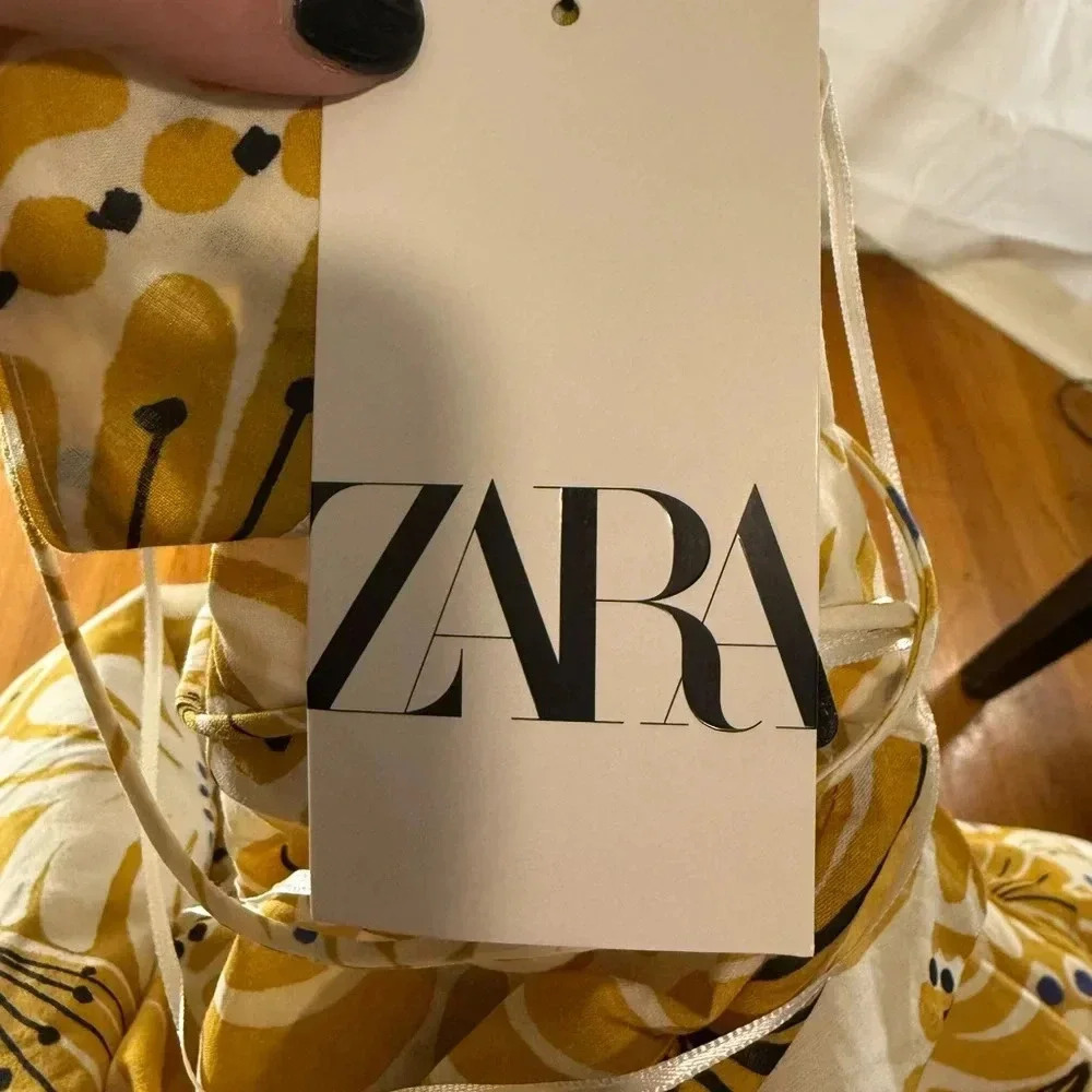 NWT Zara Yellow and White Patterned Women's Dress - Picture 1 of 7